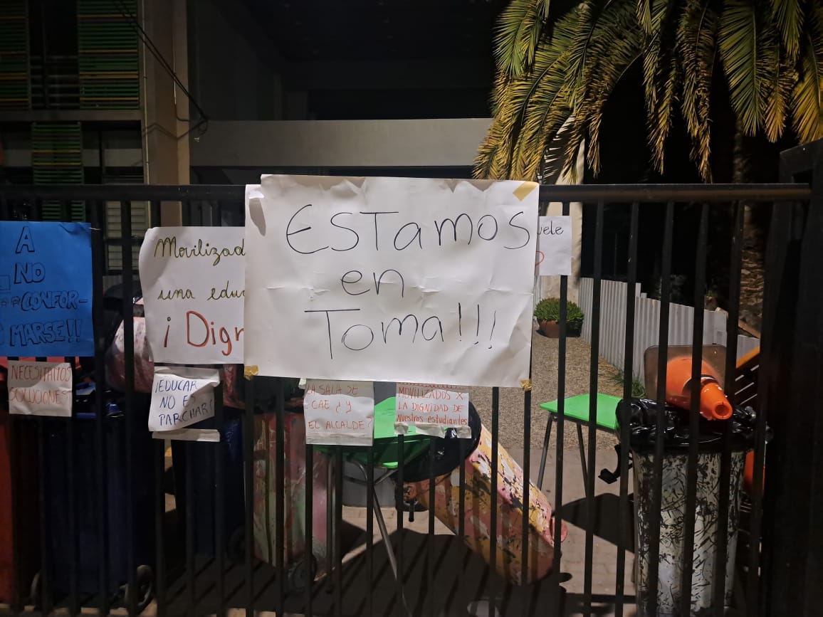 Lee más sobre el artículo «¿Y el alcalde?»: El movimiento educacional en Navidad